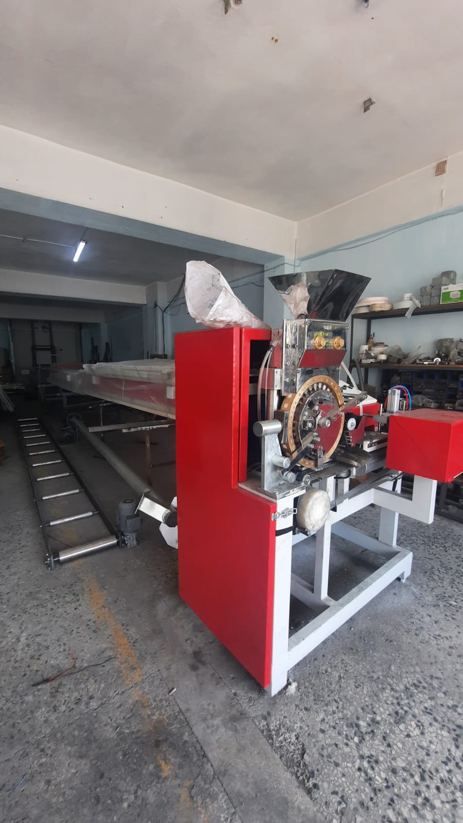 Автоматическая линия по производству сахарных кубиков - R